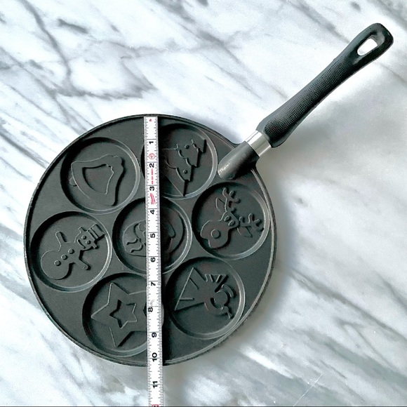 Nordic Ware•Retired•ORIGINAL 7-Shape Christmas Pancake Pan•Includes the Angel😇 - Picture 11 of 12